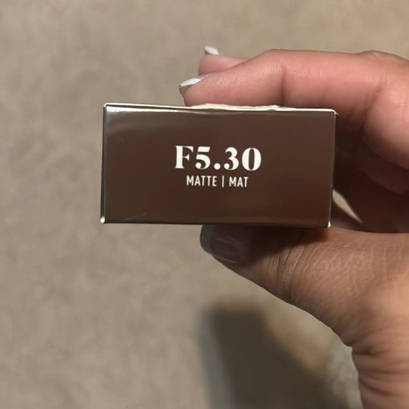 MORPHE F5.30 Fluidity Matte Foundation - Picture 3 of 4